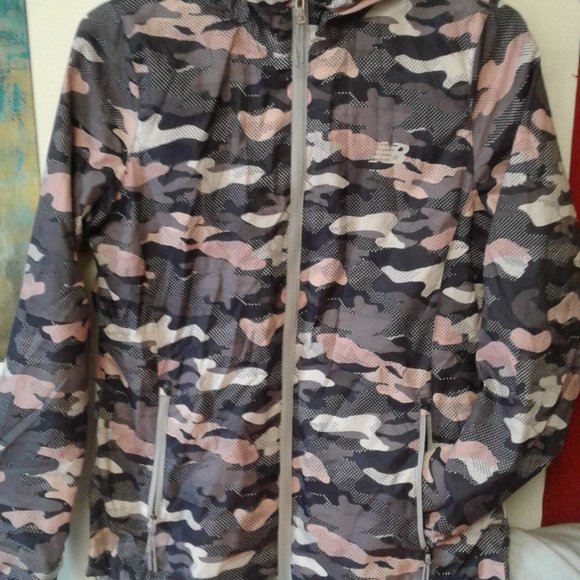 NB purple, pink and white camo windbreaker - Picture 2 of 5